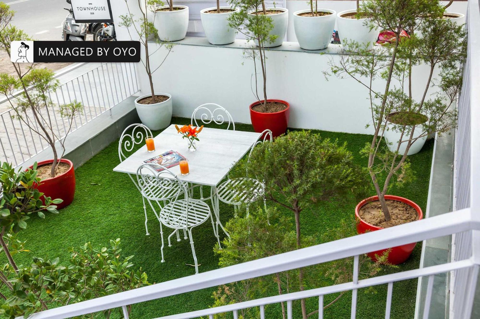 Hotel Gautam Residency New Delhi Exteriör bild