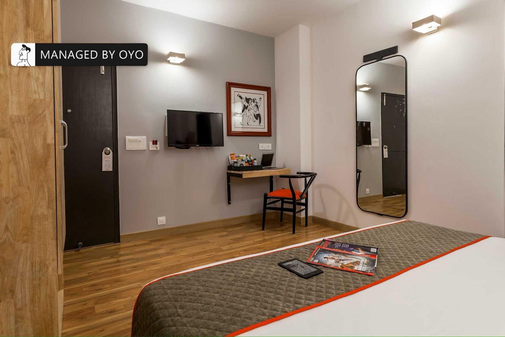 Hotel Gautam Residency New Delhi Exteriör bild