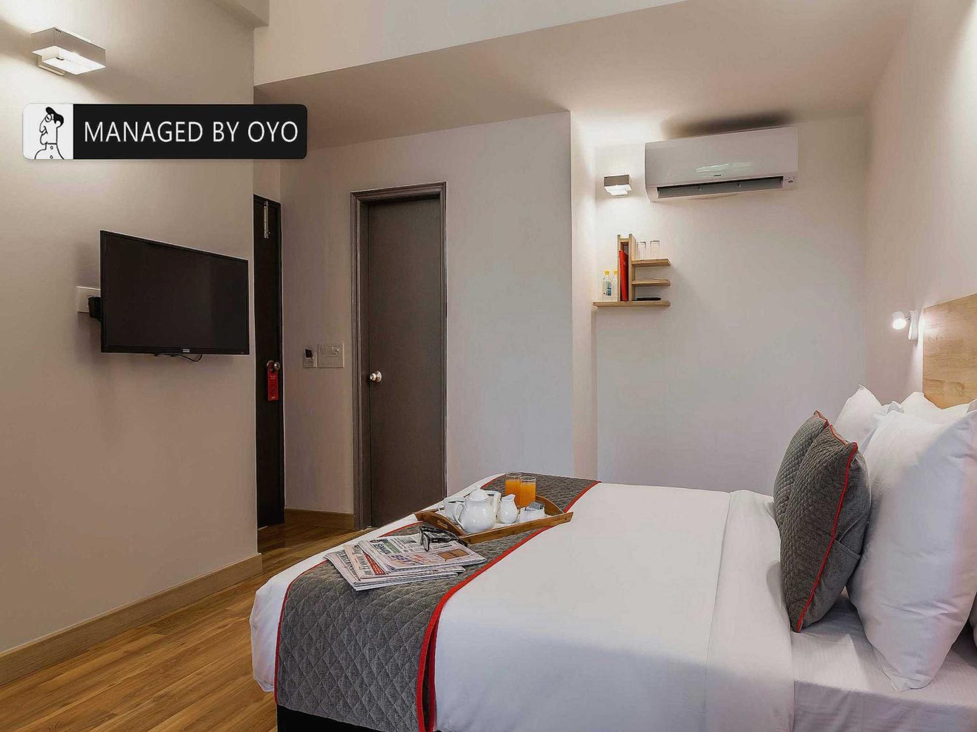 Hotel Gautam Residency New Delhi Exteriör bild
