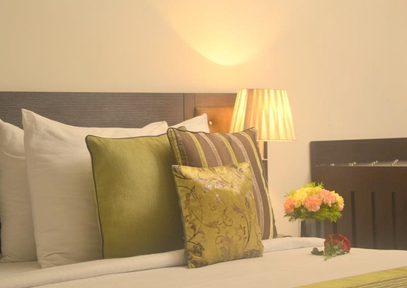 Hotel Gautam Residency New Delhi Exteriör bild