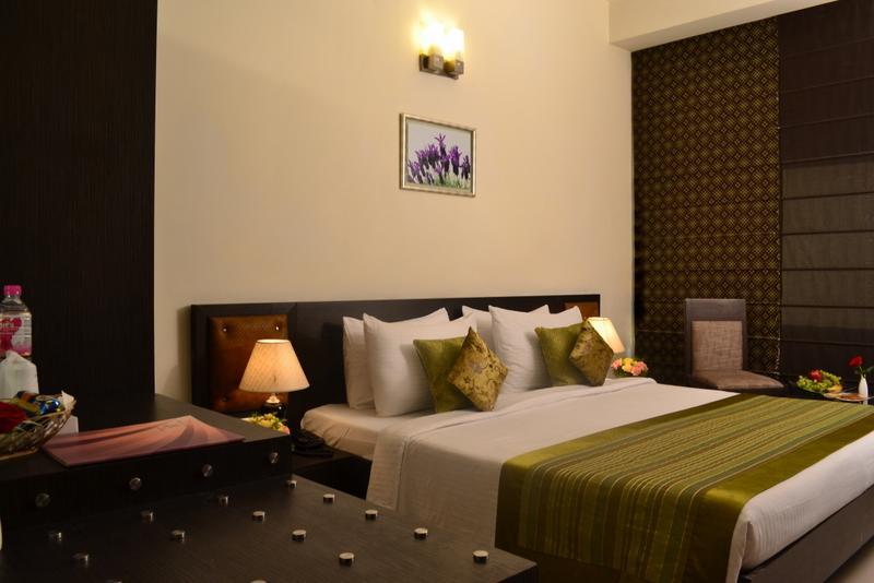 Hotel Gautam Residency New Delhi Exteriör bild